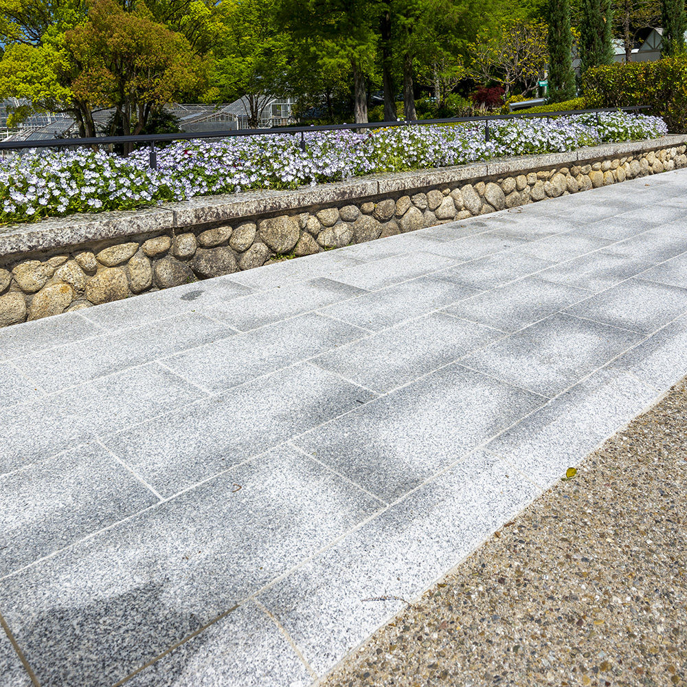 御影板石 白 一面バーナー仕上げ | 造園資材館