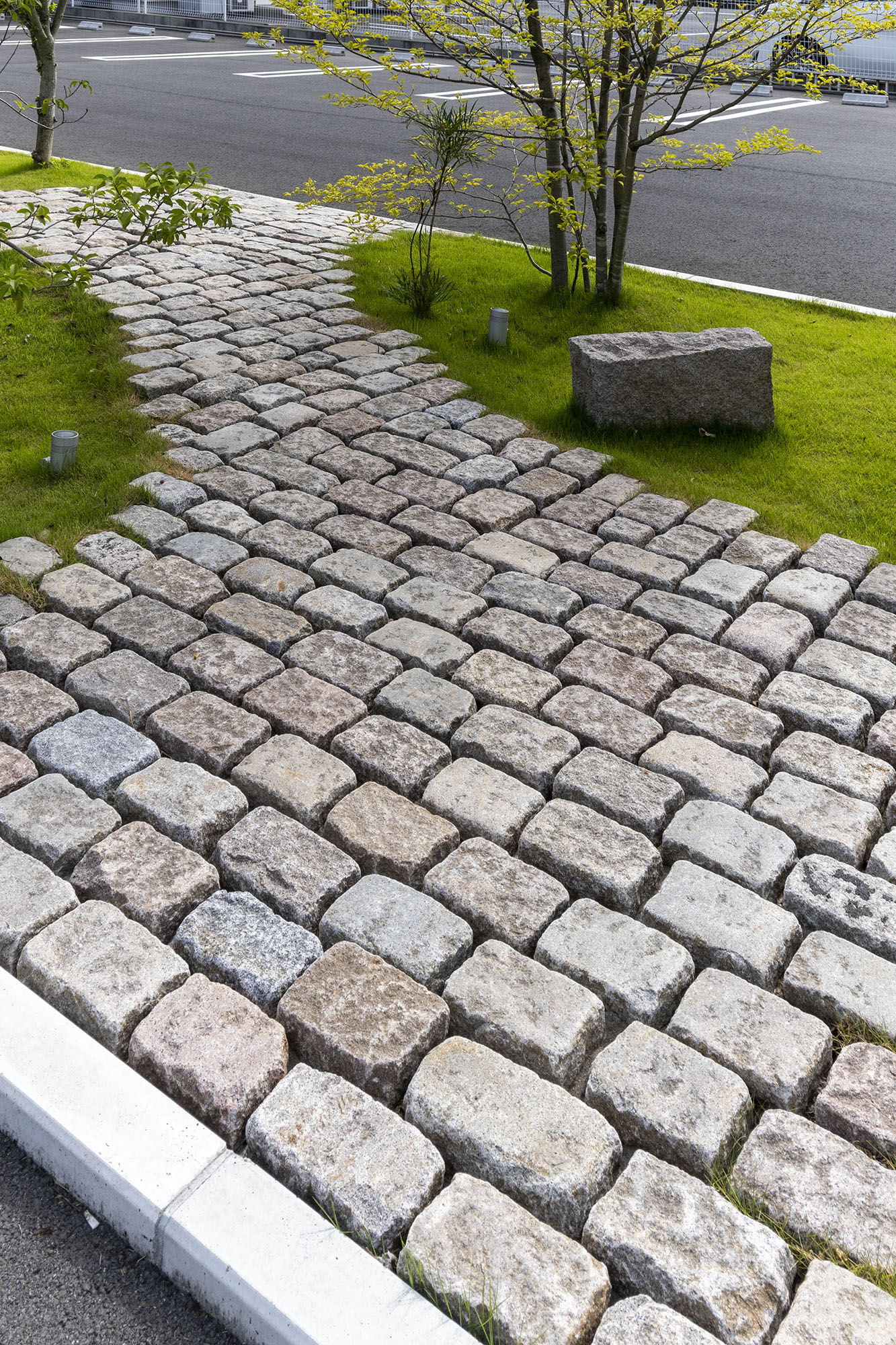 スヴェリエストーン 古ピンコロ | 造園資材館