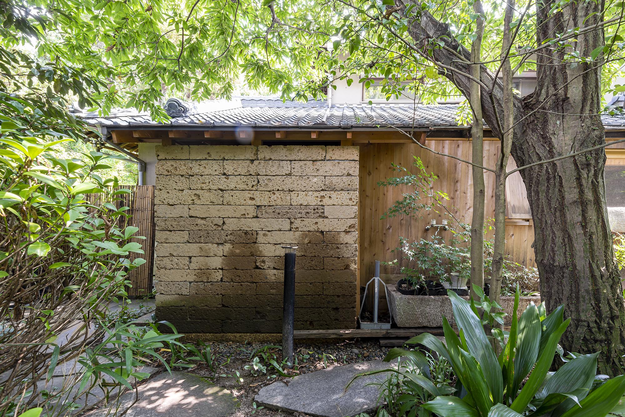 ロマリアストーン タフ板石 | 造園資材館